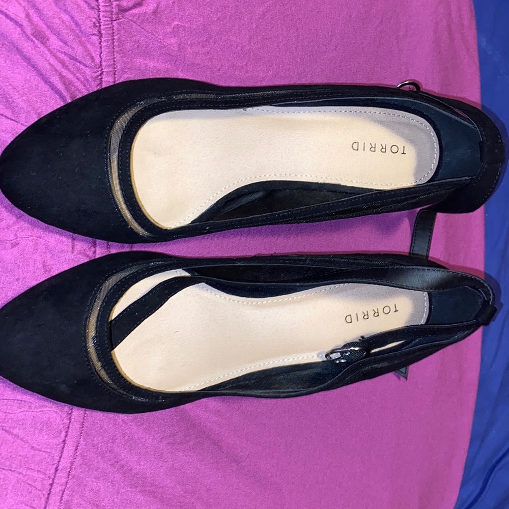 Torrid little wedges